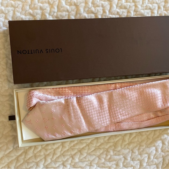 Man tie - Picture 3 of 15